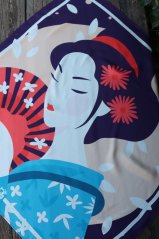 Elegantná dámska šatka GEISHA tmavofialová