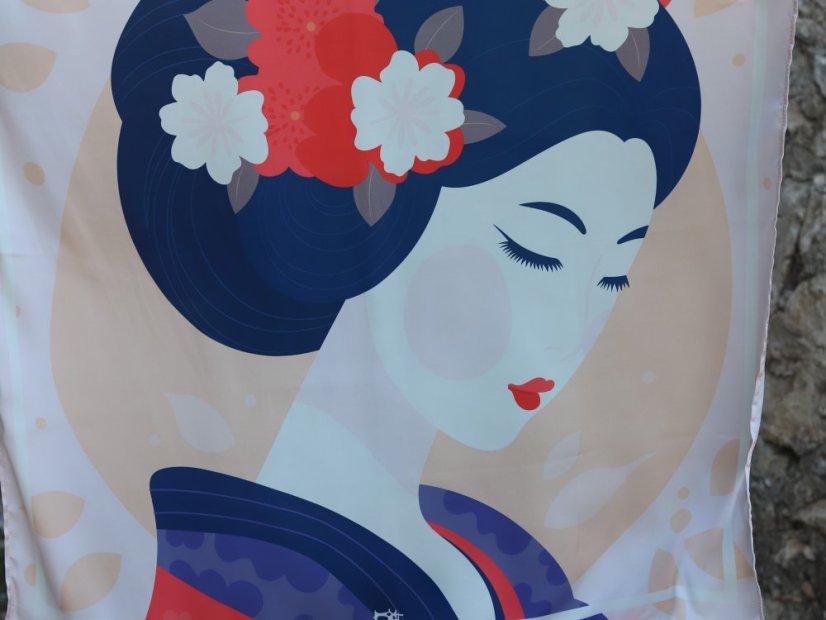 Elegantná dámska šatka GEISHA krémová