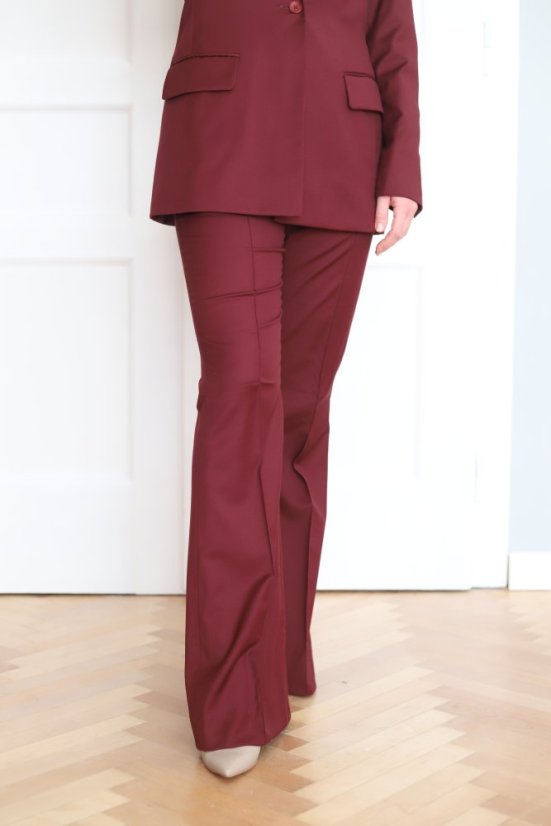 Nohavicový kostým BURGUNDY - Veľkosť: 36