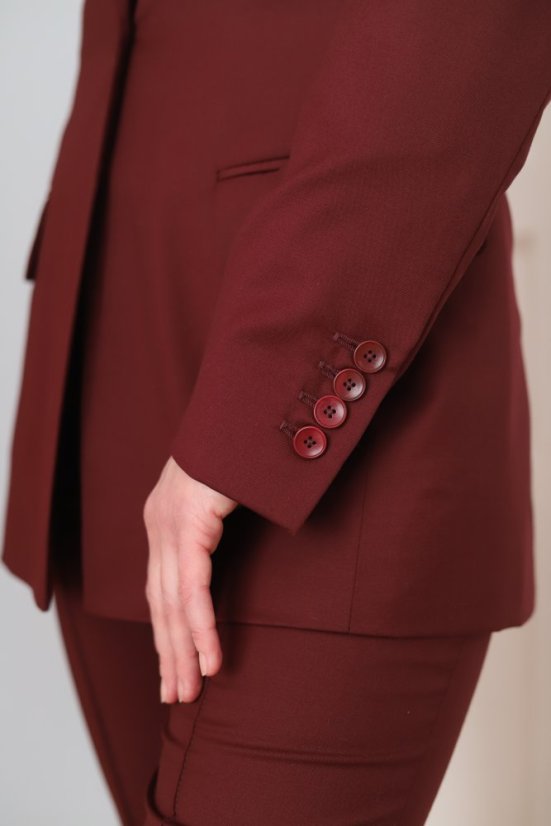 Nohavicový kostým BURGUNDY - Veľkosť: 36